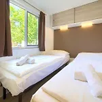 2 Bedroom Stunning Stacaravan In Glavotok Campingplatz Brzac