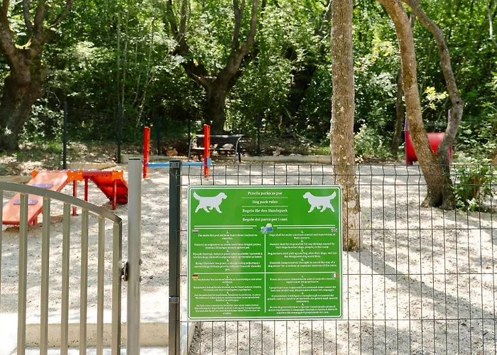 Beautiful Stacaravan In Glavotok 4*