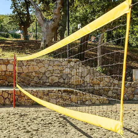 Camping 2 Bedroom Stunning Stacaravan In Glavotok