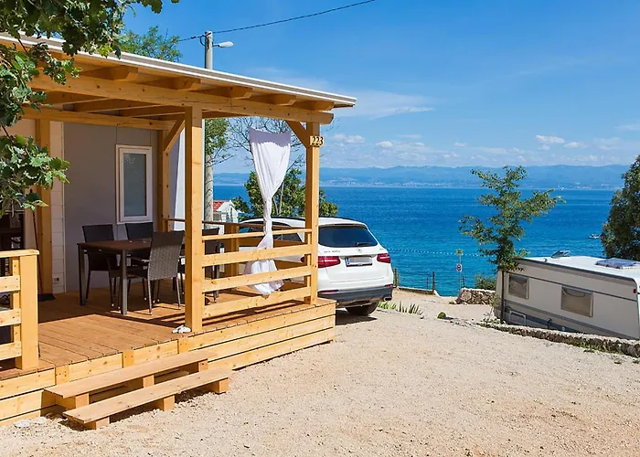 Beautiful Stacaravan In Glavotok Campsite 4*