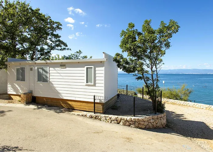 Beautiful Stacaravan In Glavotok Campsite 4*