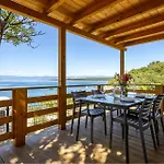 2 Bedroom Stunning Stacaravan In Glavotok 4* Brzac