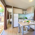 2 Bedroom Stunning Stacaravan In Glavotok Brzac