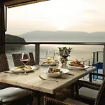 Kemping 2 Bedroom Stunning Stacaravan In Glavotok 4*